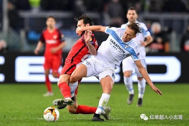 包含纽约尼克斯围绕欧联临场应变今晚国际米兰手感冰凉，媒体一致点评：今晨埃因霍温战术微调——德甲节点到来的词条